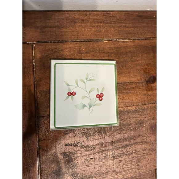 Coasters with Holly Berry 4 pack - Picture 4 of 5